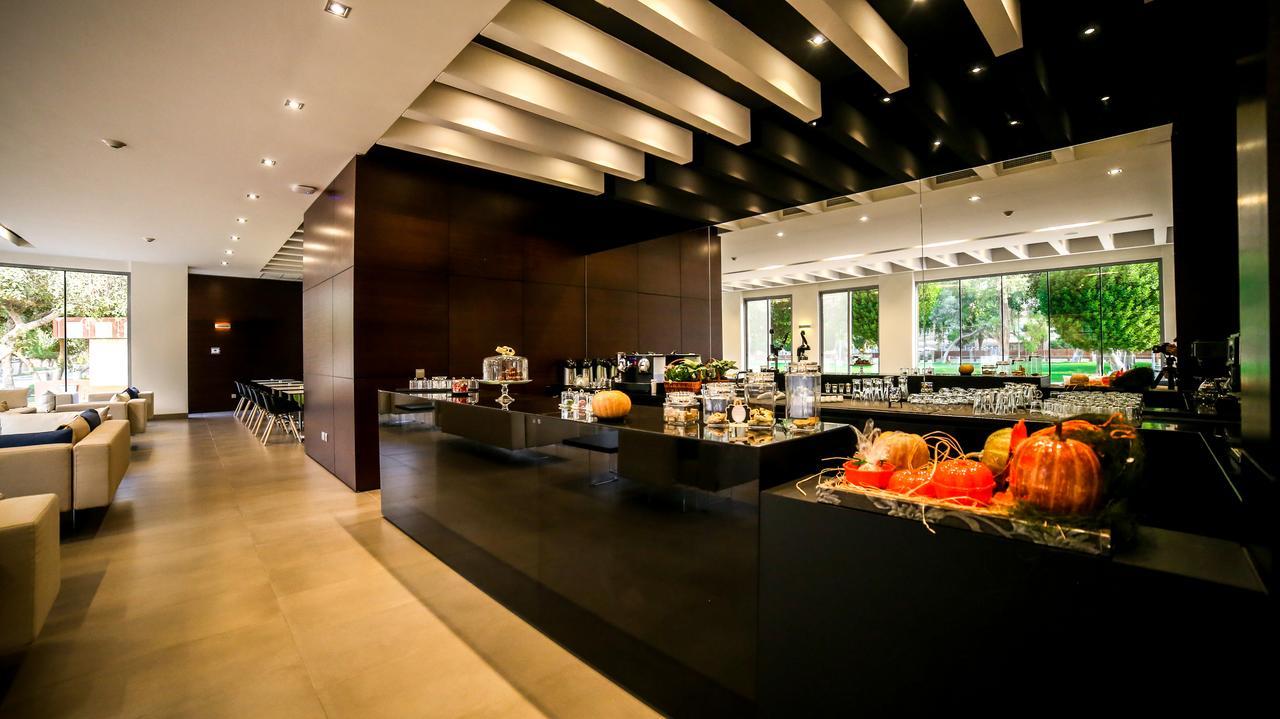 M Executive Residence & Boutique Hotel - Adults Only Khobar Bagian luar foto