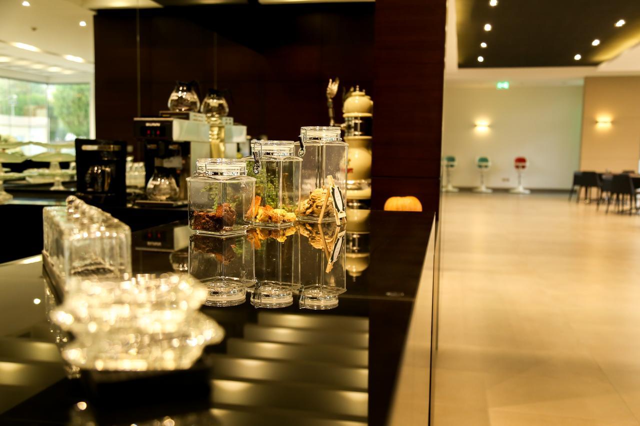 M Executive Residence & Boutique Hotel - Adults Only Khobar Bagian luar foto