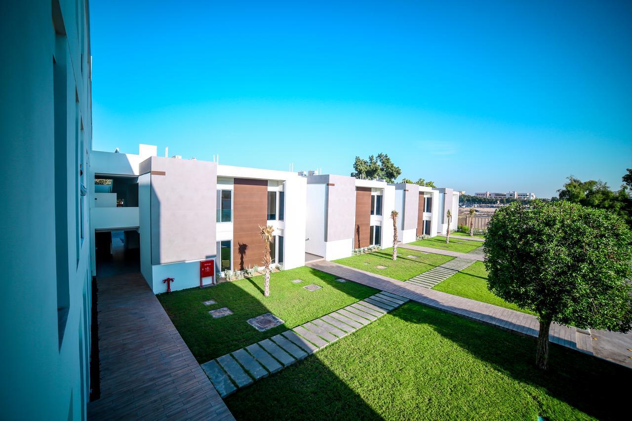 M Executive Residence & Boutique Hotel - Adults Only Khobar Bagian luar foto