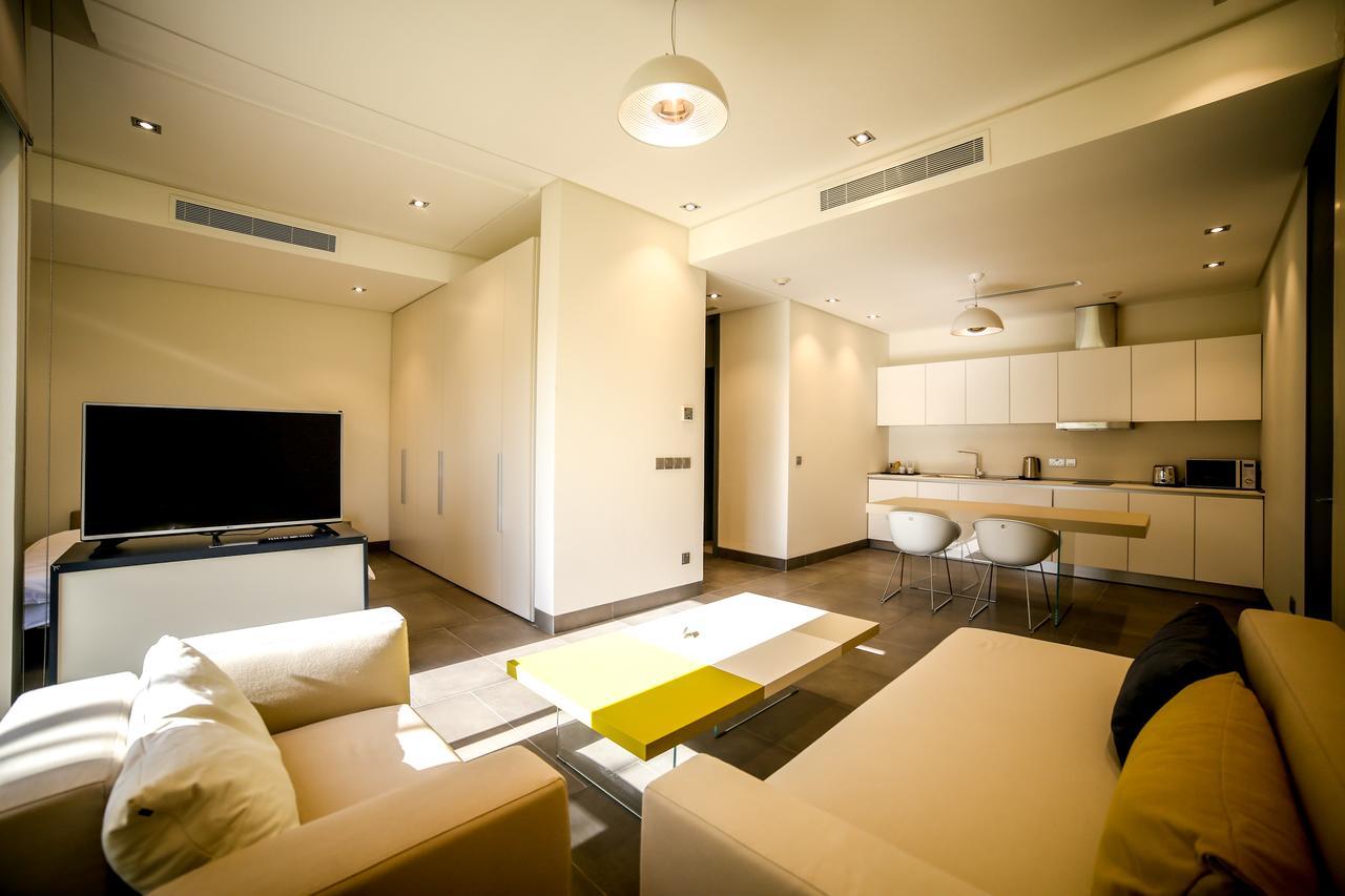 M Executive Residence & Boutique Hotel - Adults Only Khobar Bagian luar foto