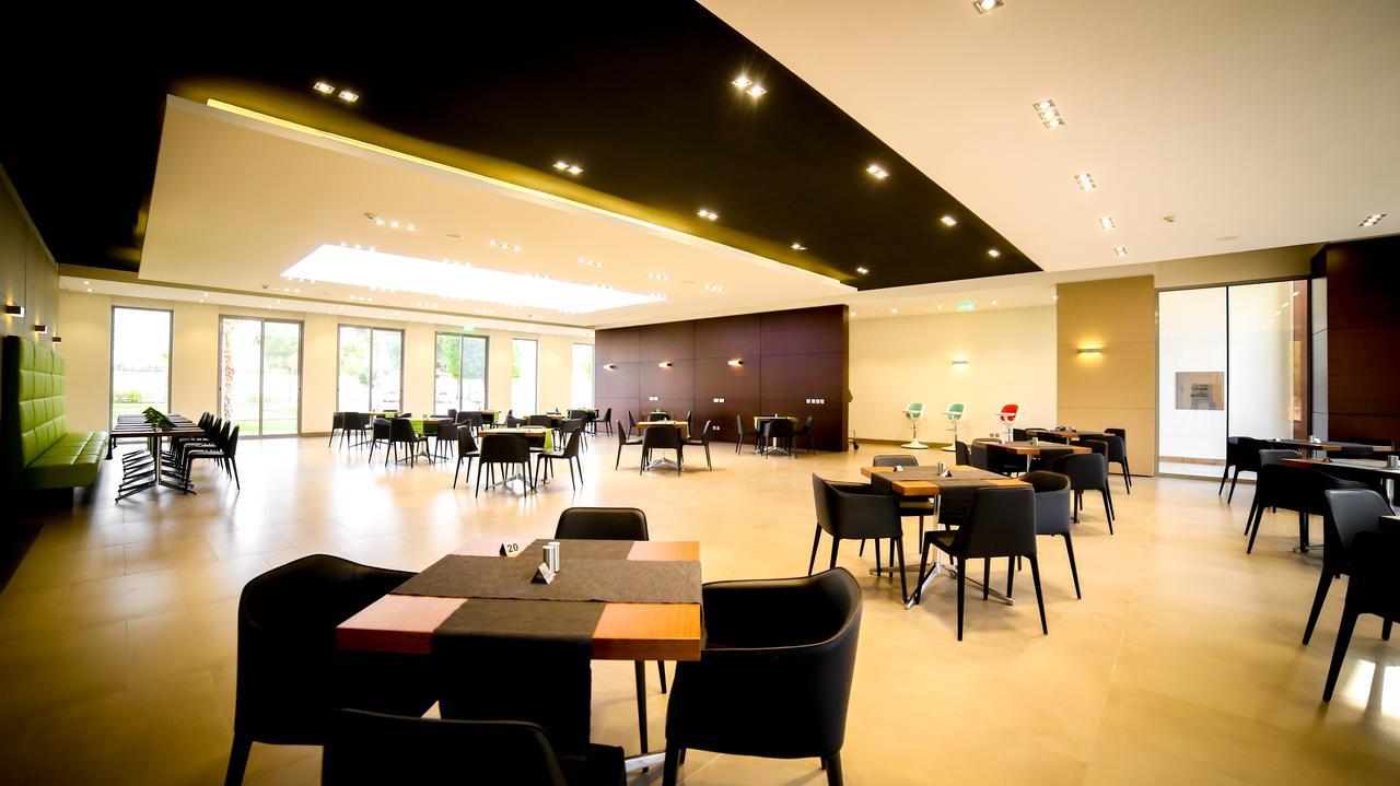 M Executive Residence & Boutique Hotel - Adults Only Khobar Bagian luar foto