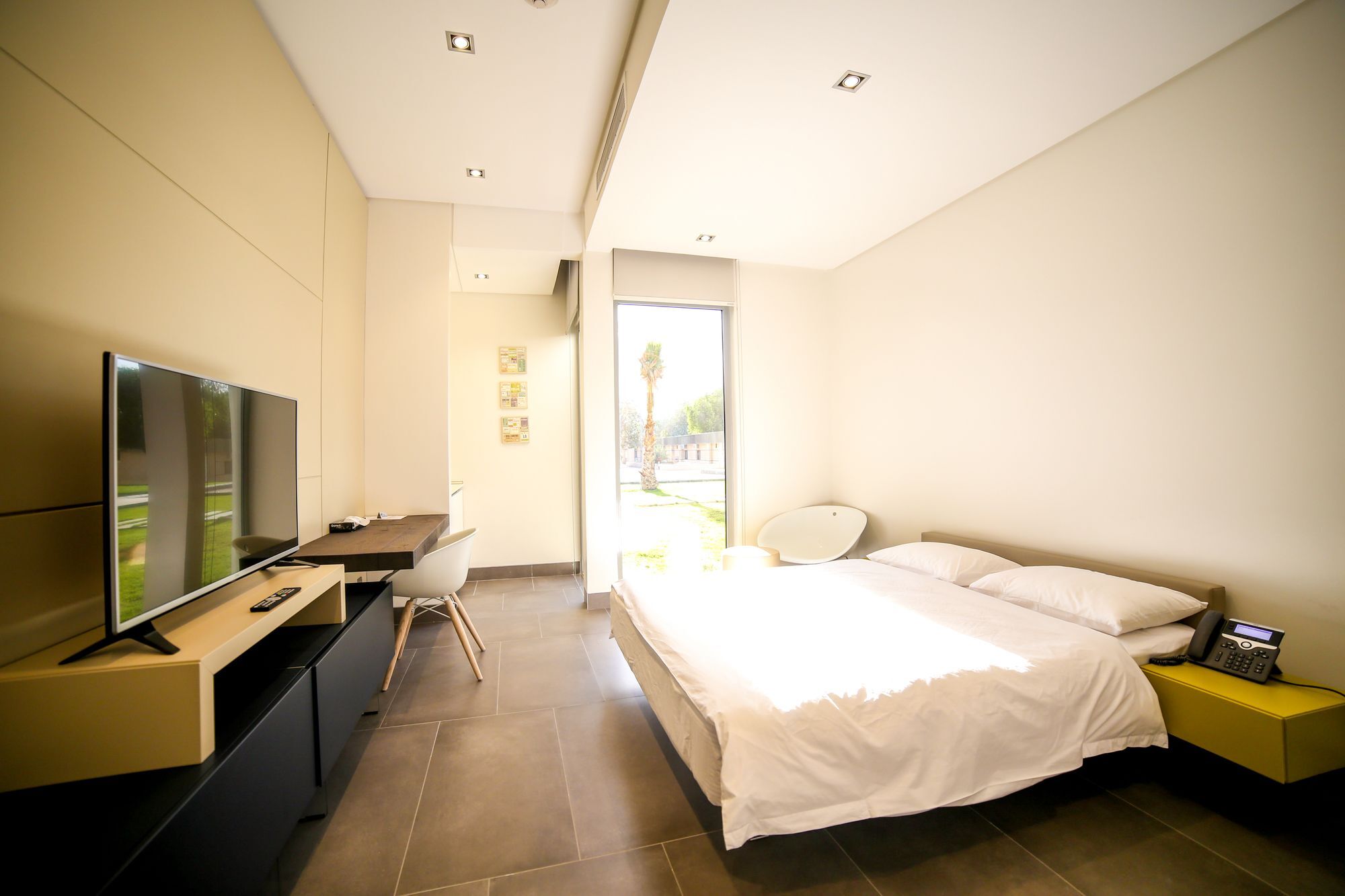 M Executive Residence & Boutique Hotel - Adults Only Khobar Bagian luar foto