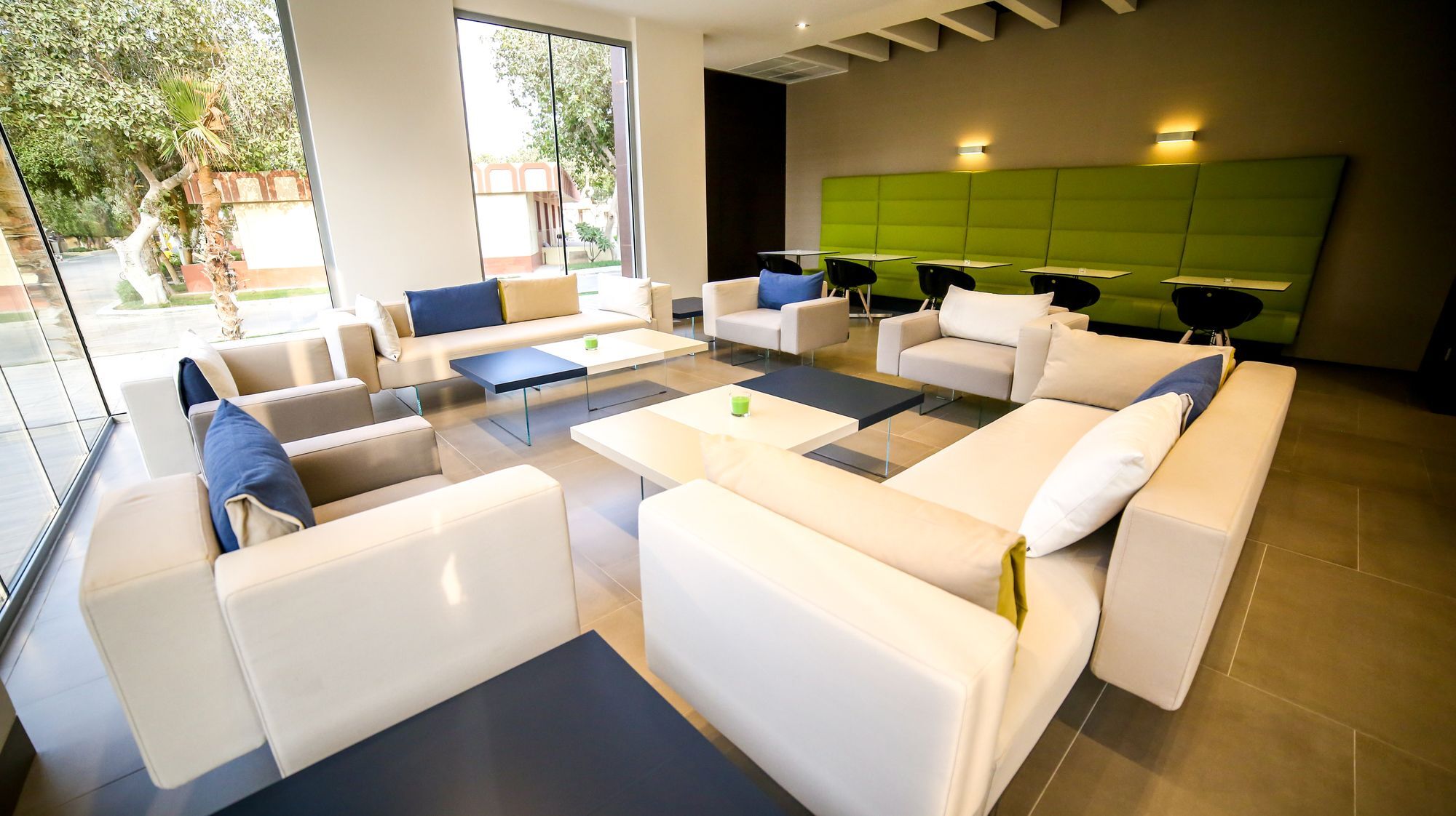 M Executive Residence & Boutique Hotel - Adults Only Khobar Bagian luar foto